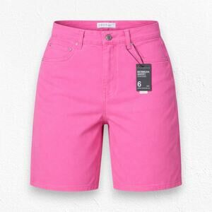 Hot Pink Bold Barbiecore High Waisted Statement 8 Inch Bermuda Shorts Size 6
